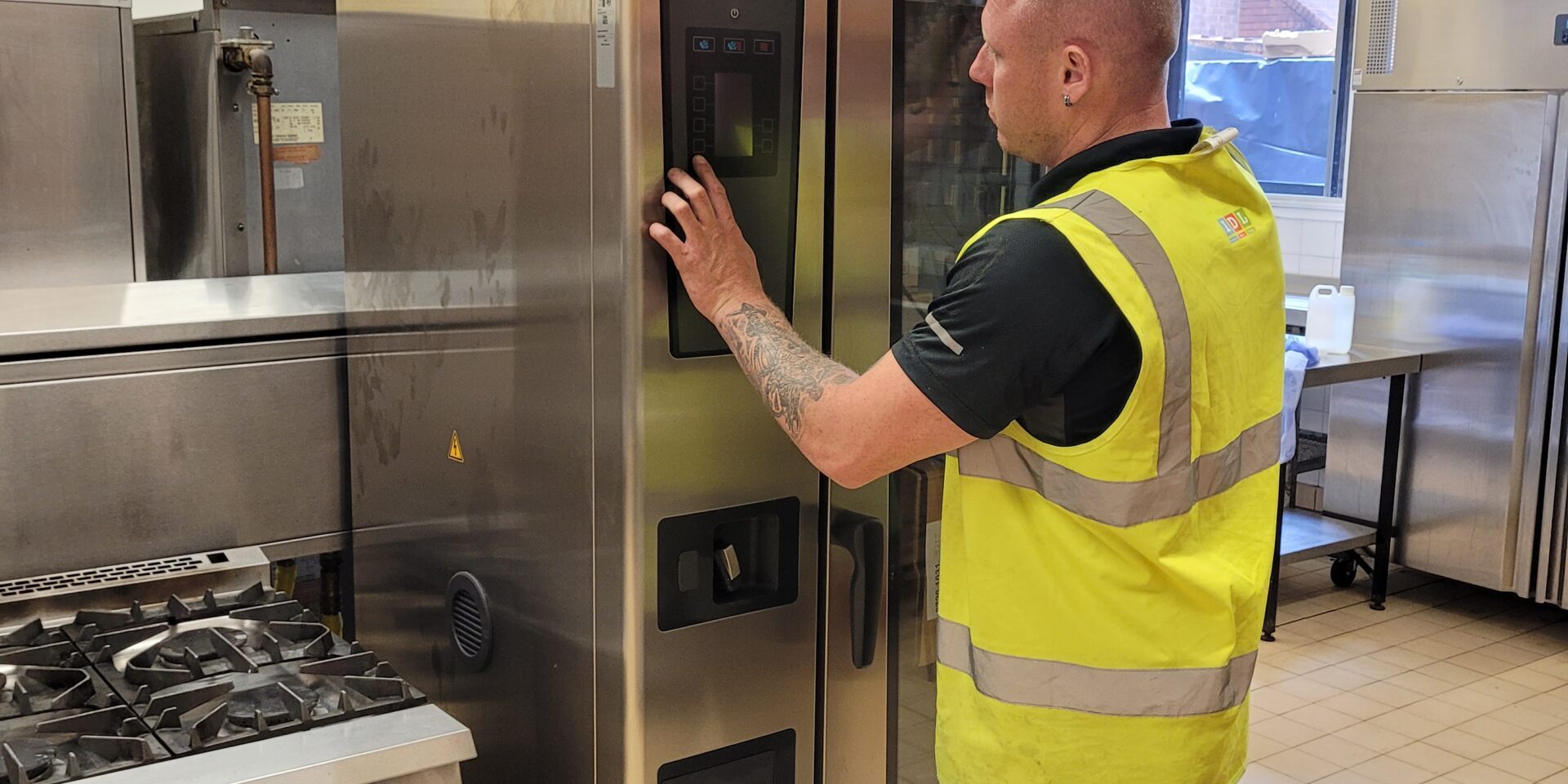 During the school summer holidays, IDL Engineering Services had the privilege of supplying and installing a state-of-the-art Rational ICombi Classic 201 electric combi oven at Eckington School