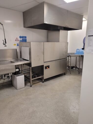 Outwood Academy Shafton Introduces Cutting-Edge Hobart Conveyor Rack Dishwasher for Enhanced Kitchen Efficiency